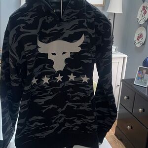 Spring Sale Markdown Under Armour Perform Black Camo Hoodie Width 21”, Lgth 26”